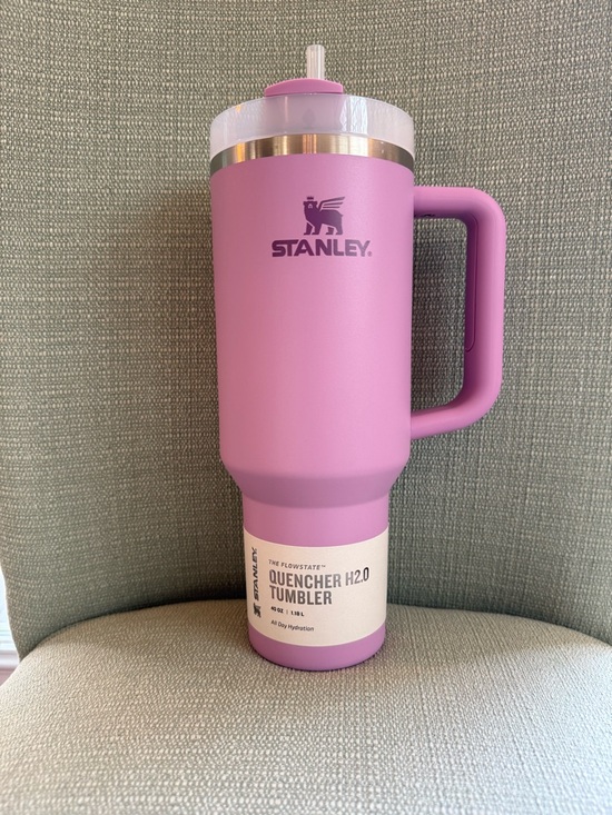 STANLEY 40oz Tumbler & ‘Cool Planet’ Cooler Backpack in Pink & Green - NWT - Picture 11 of 13